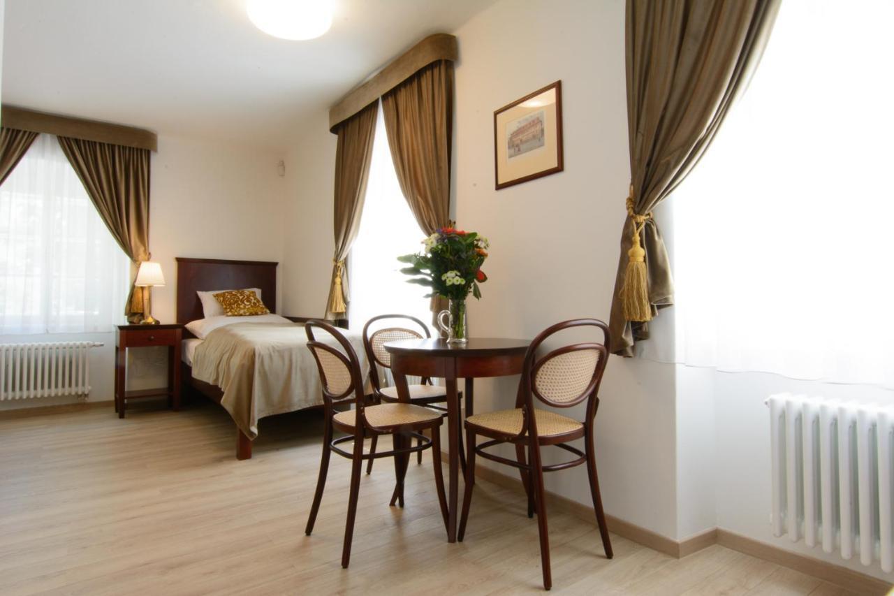Apartment Lovecky Zamek Karlstejn *